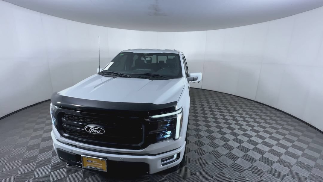 Used 2024 Avalanche Ford LARIAT image 3