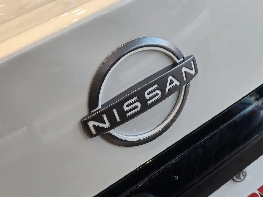 New 2026 White Nissan SL image 9