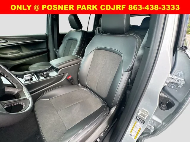 New 2026 Silver Zynith Exterior Paint Jeep Laredo image 20