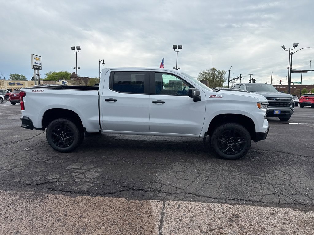 2026 Chevrolet Silverado 1500 LT Trail Boss - Photo 8