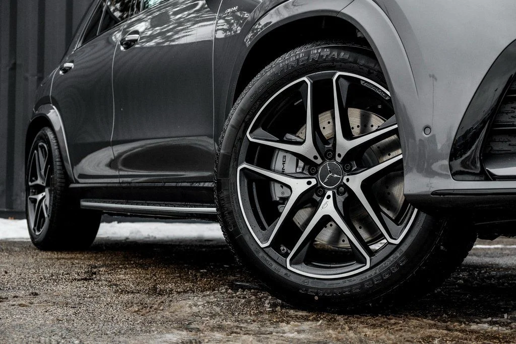 New 2026 Selenite Grey Metallic Mercedes-Benz GLE 53 AMG® image 8