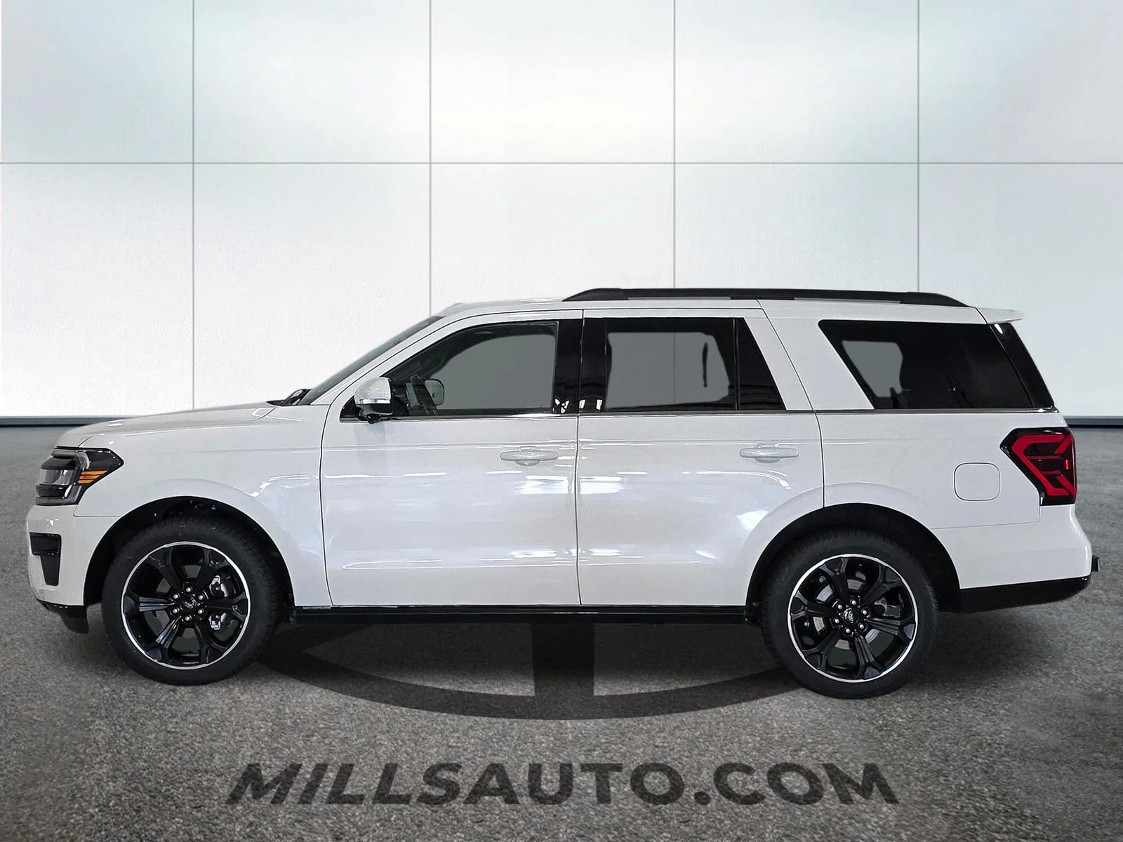 Used 2023 White Metallic Ford Limited image 3