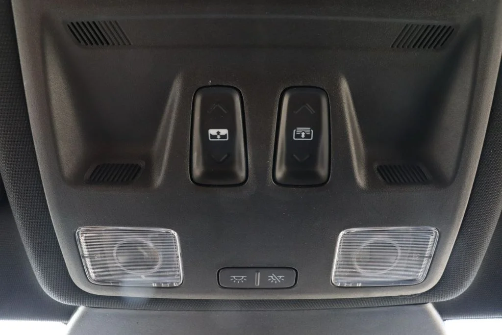 New 2025 Agate Black Metallic Ford ST-Line Select image 22