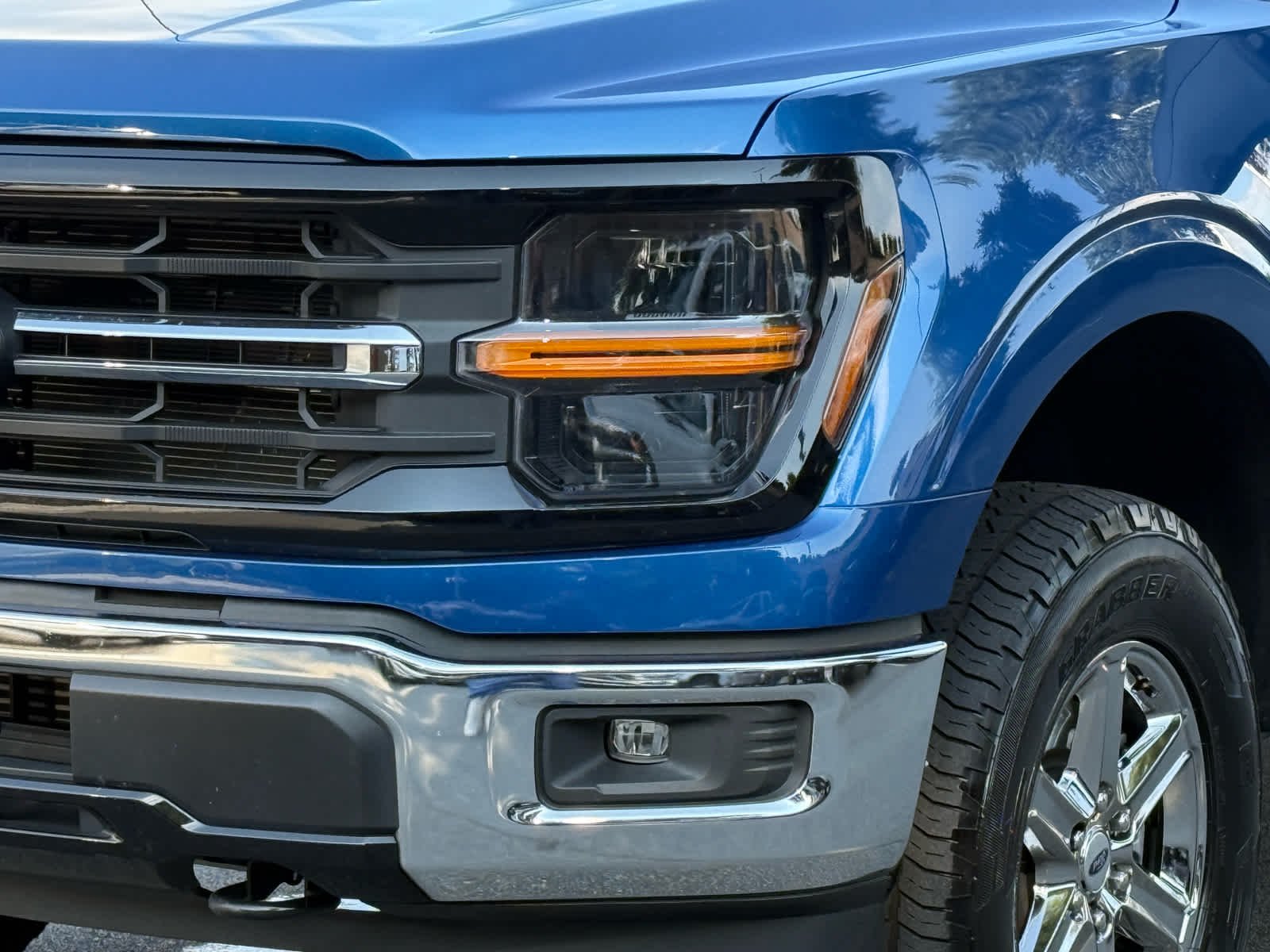 Used 2024 Atlas Blue Metallic Ford XLT image 11