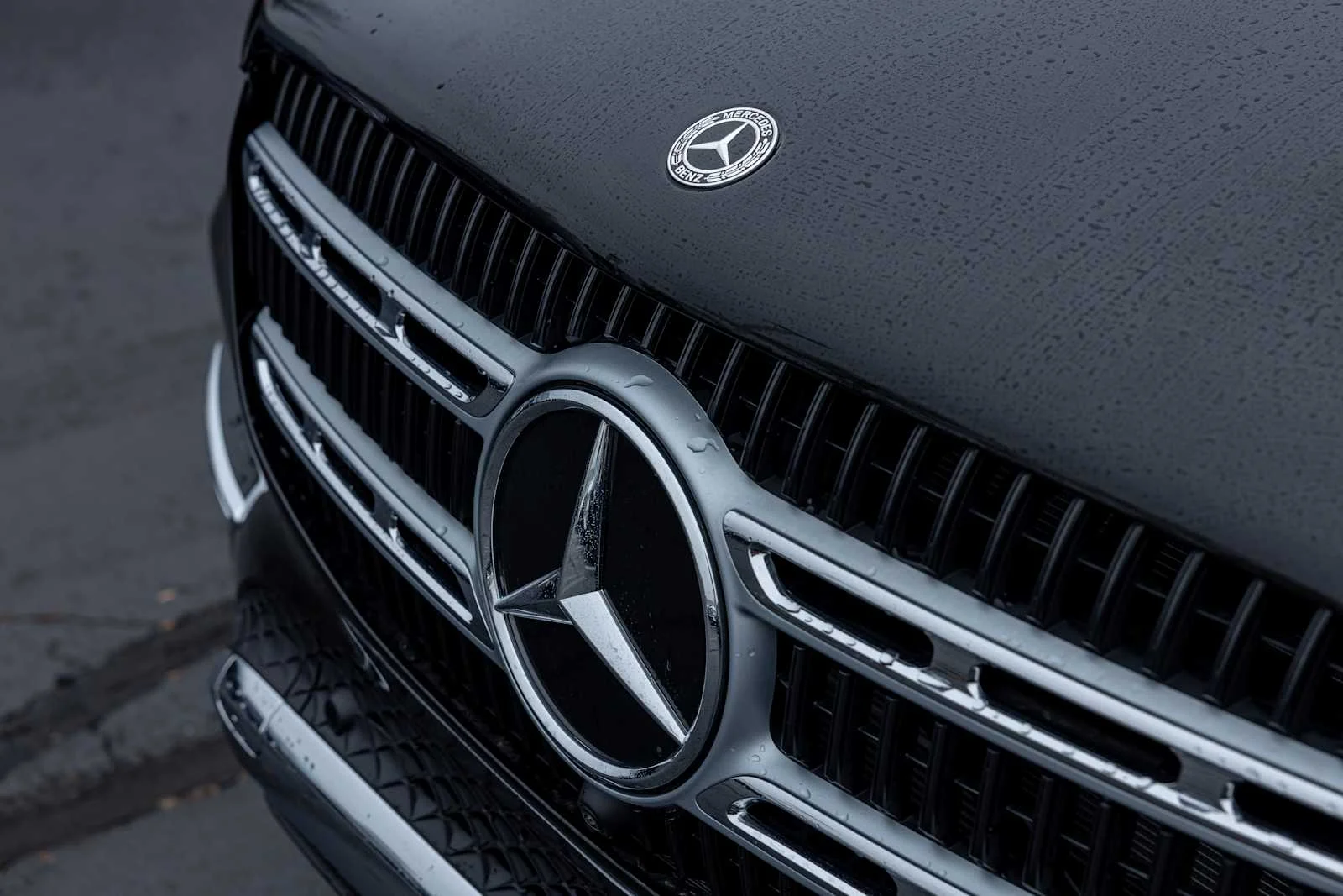 New 2026 Obsidian Black Metallic Mercedes-Benz GLE 350 image 28