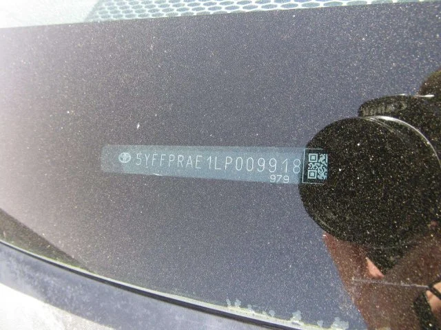 Used 2020 Blizzard Pearl Toyota XLE image 6