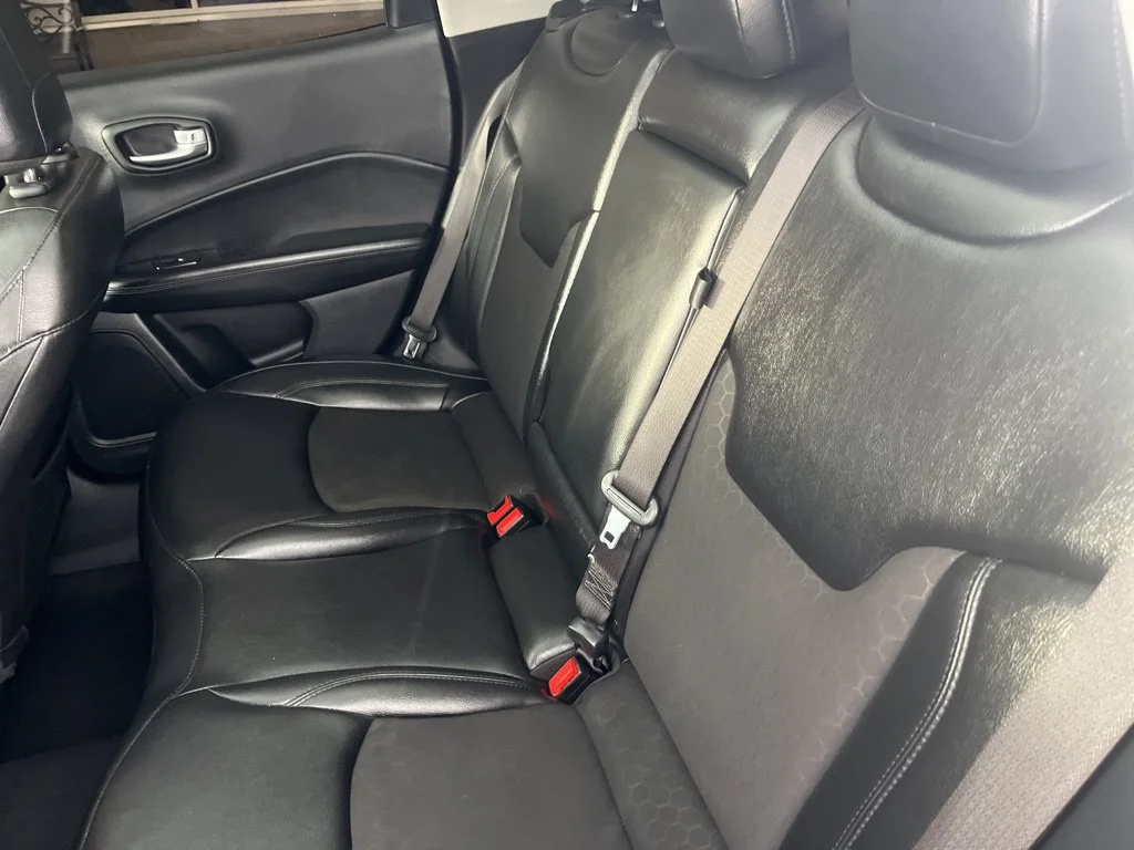 Used 2021 Diamond Black Jeep Latitude image 11