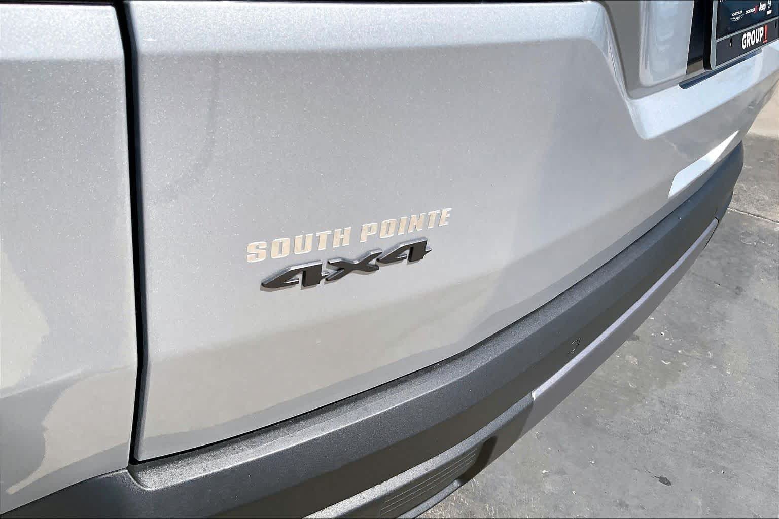 New 2026 Silver Zynith Clear-Coat Exterior Paint Jeep Limited image 15