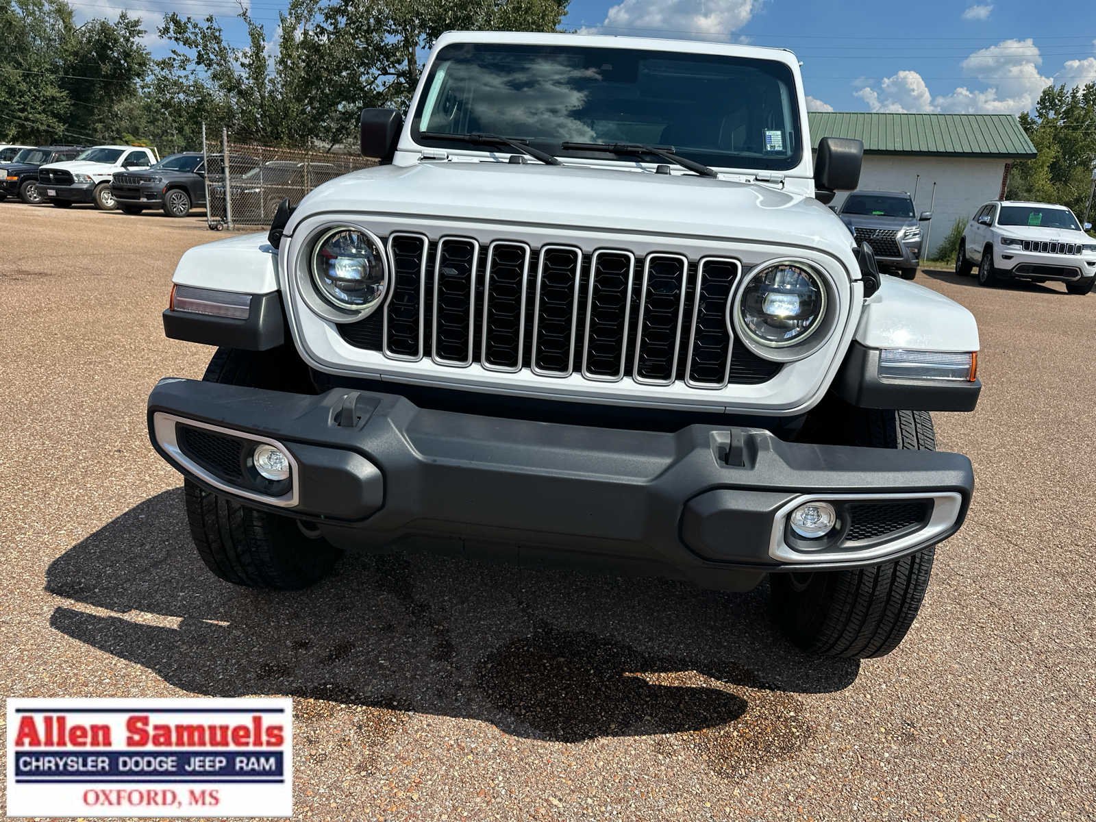 Certified Used 2025 Bright White Clearcoat Jeep Sahara image 9