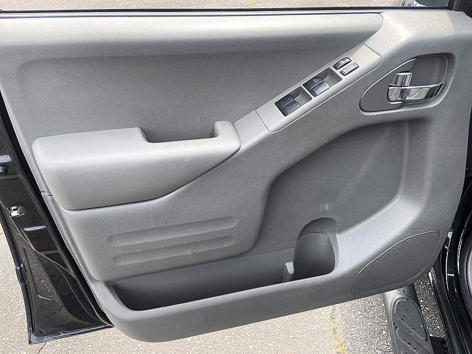 Used 2021 Magnetic Black Pearl Nissan SV image 9