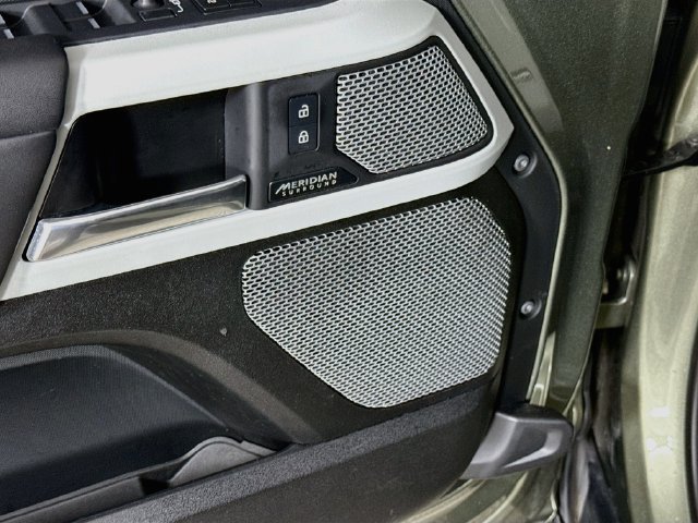 Certified Used 2023 Green Land Rover X-Dynamic SE image 21