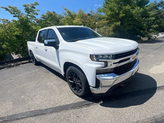 Used 2022 White Chevrolet LT image 2