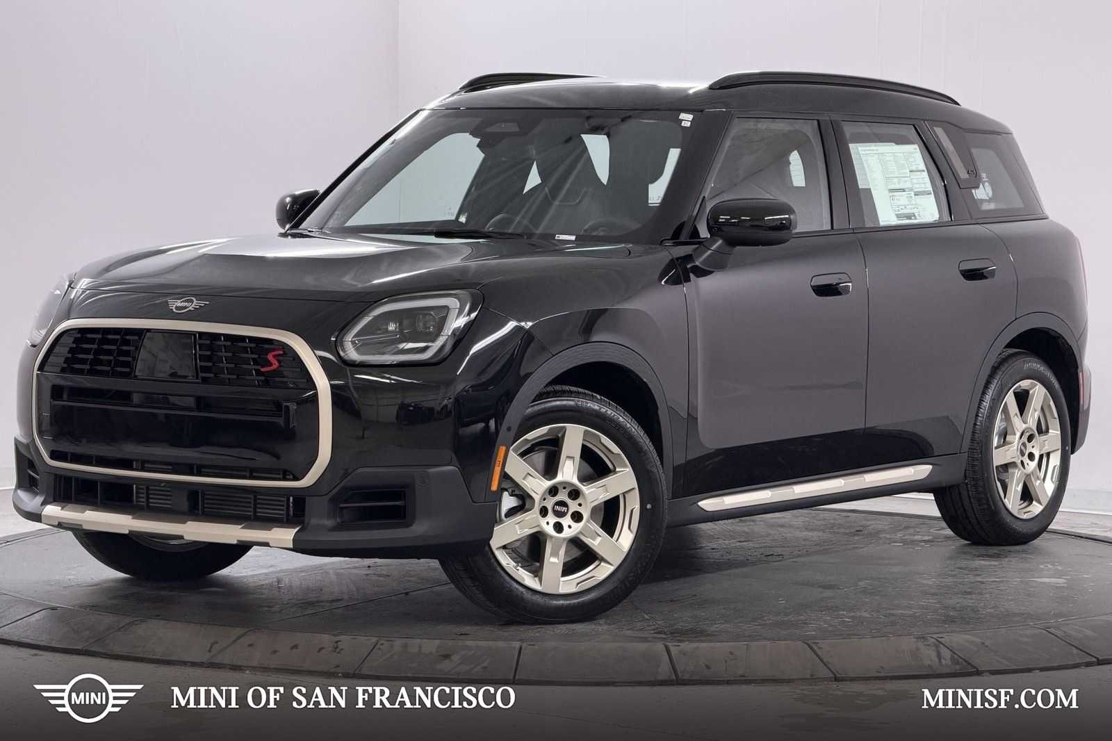 2027 MINI Countryman Signature Plus