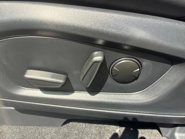 New 2027 Star White Metallic Tri-Coat Ford Tremor® image 17