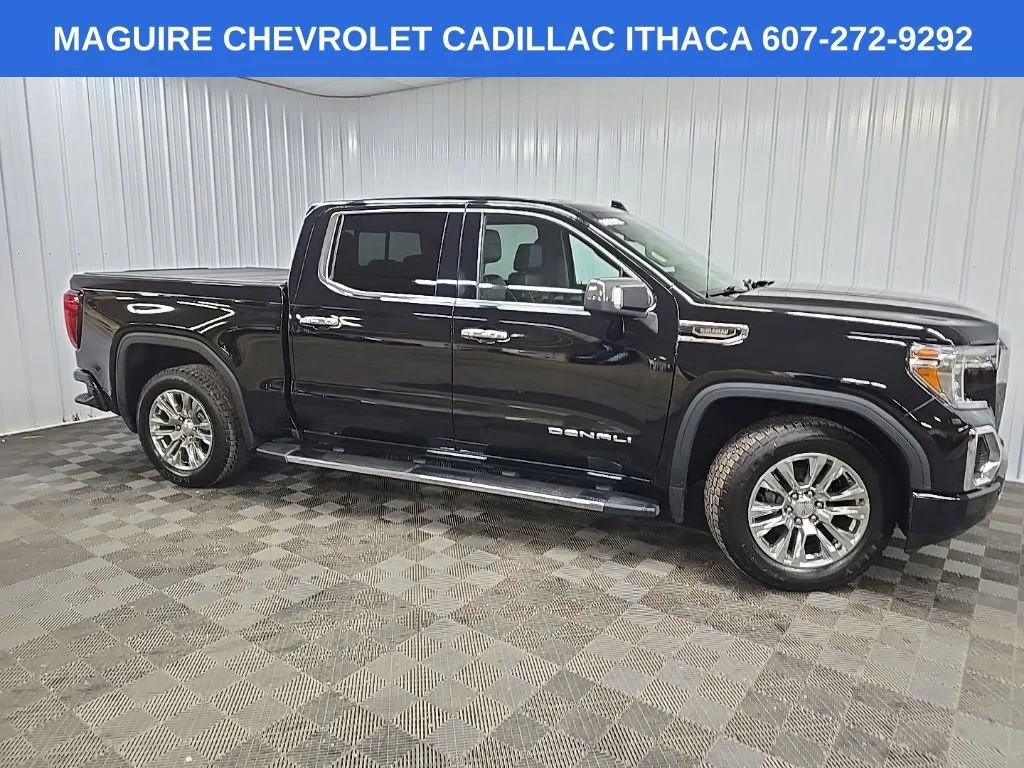 2021 GMC Sierra 4WD Crew Cab Short Box Denali's photo
