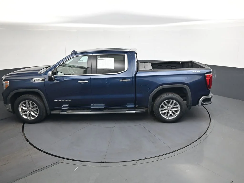 Used 2020 Blue GMC SLT image 39
