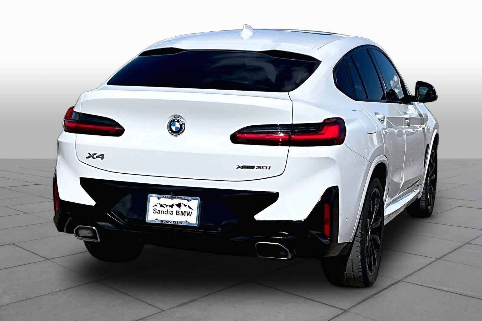 Used 2022 Alpine White BMW xDrive30i image 10