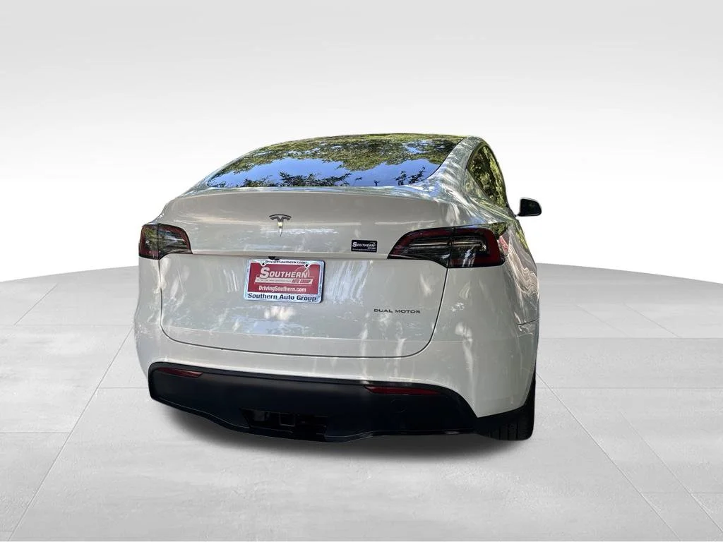 Used 2023 White Tesla Long Range image 10
