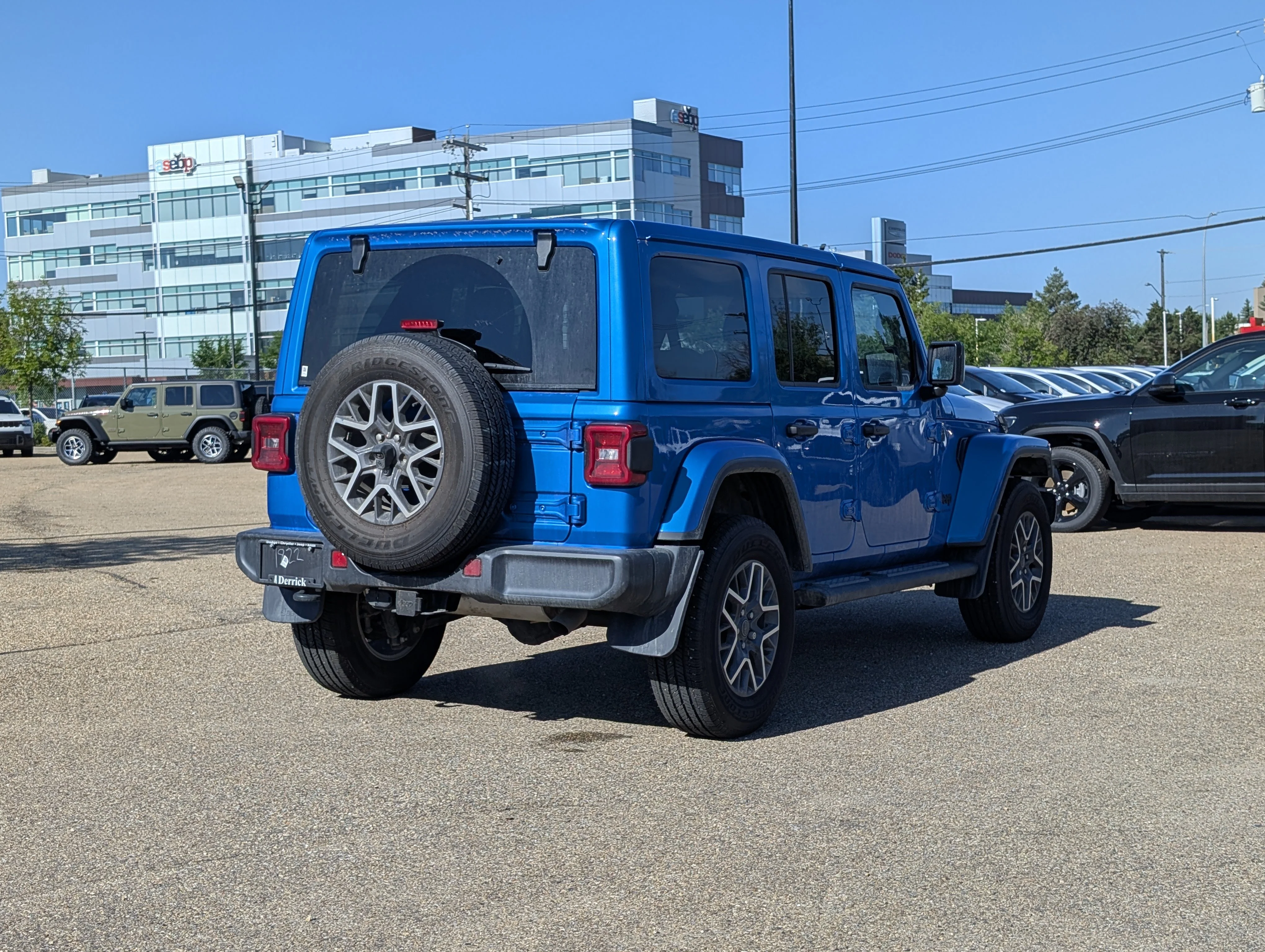 New 2025 Hydro Blue Pearl Jeep Sahara image 7