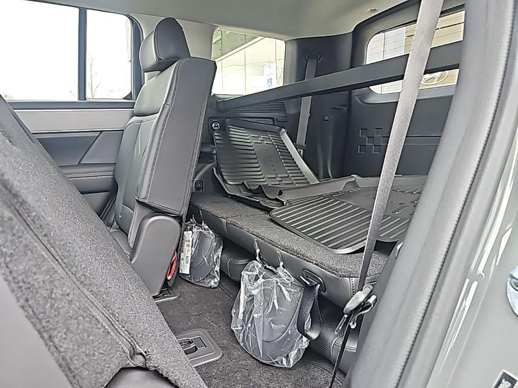 New 2026 Gray Hyundai SEL AWD image 32