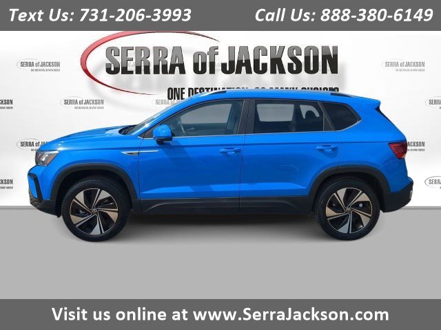 Pre-Owned 2024 Volkswagen Taos SE All Wheel Drive Utility