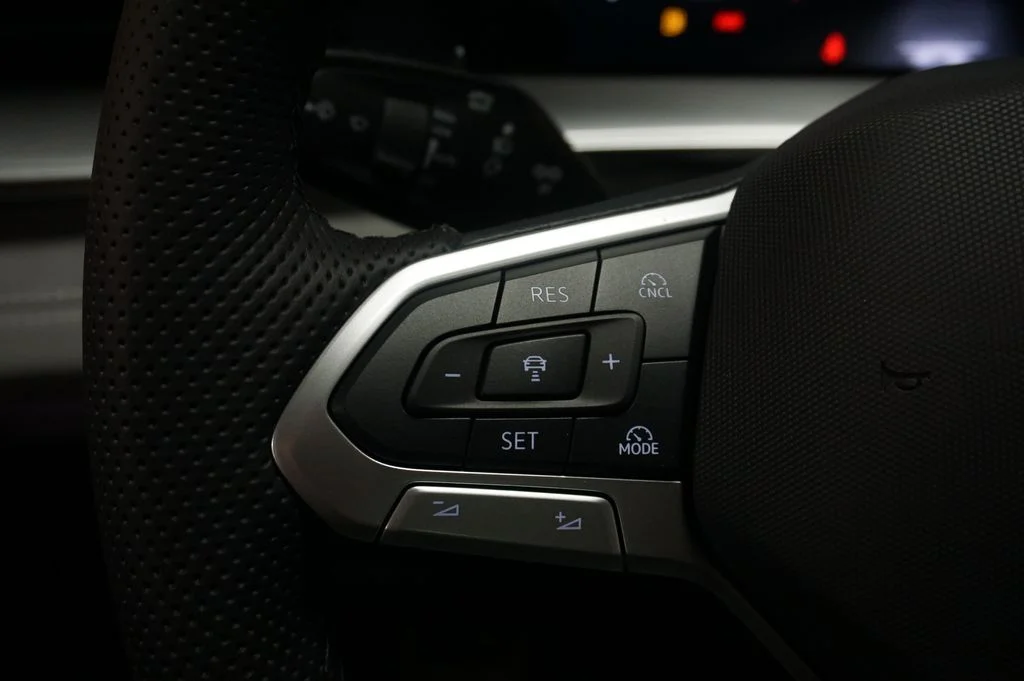 New 2026 Black Volkswagen 2.0T SE R-Line Black image 22