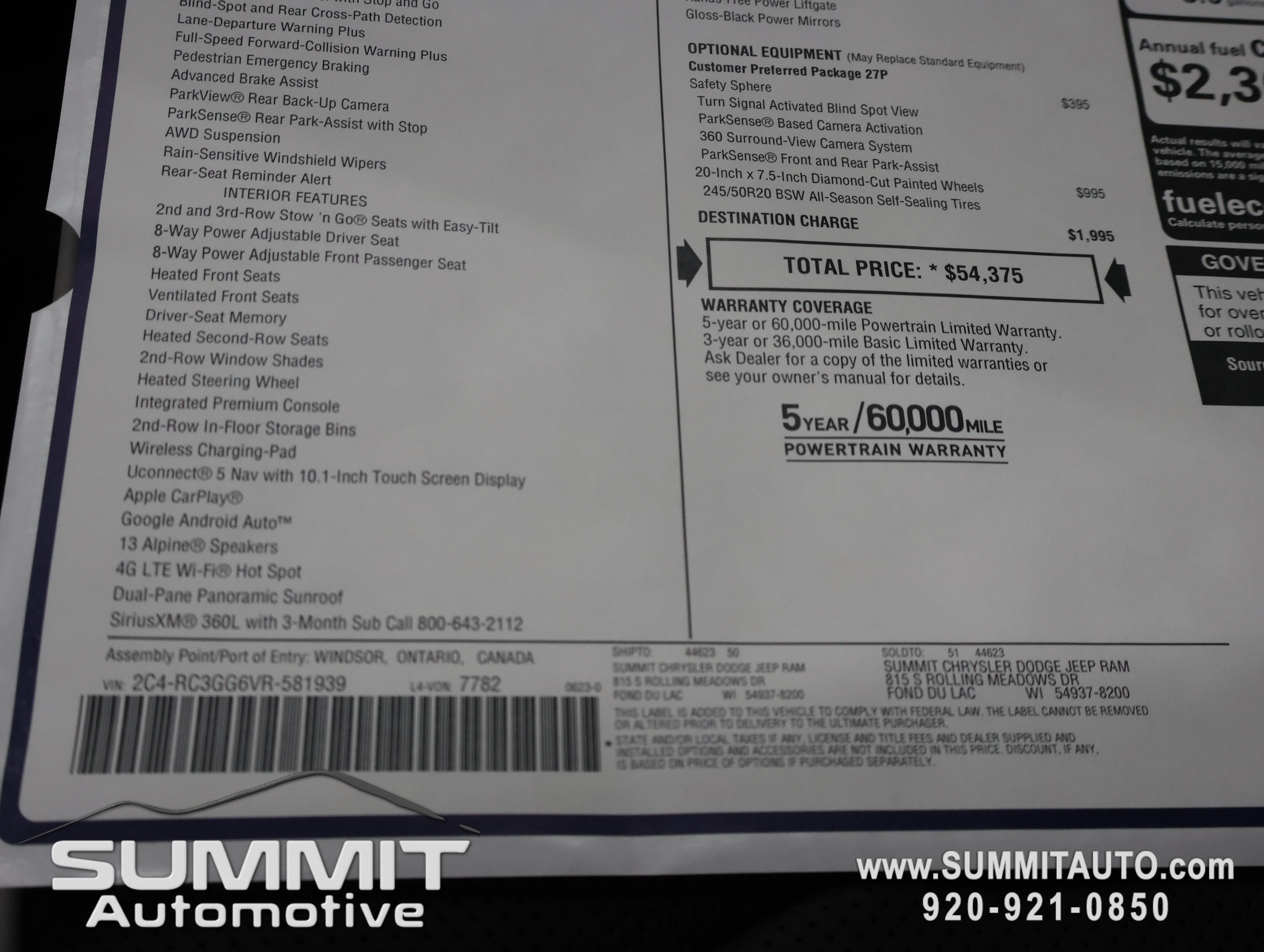 New 2027 Diamond Black Crystal Pearl-Coat Exterior Paint Chrysler Limited image 46