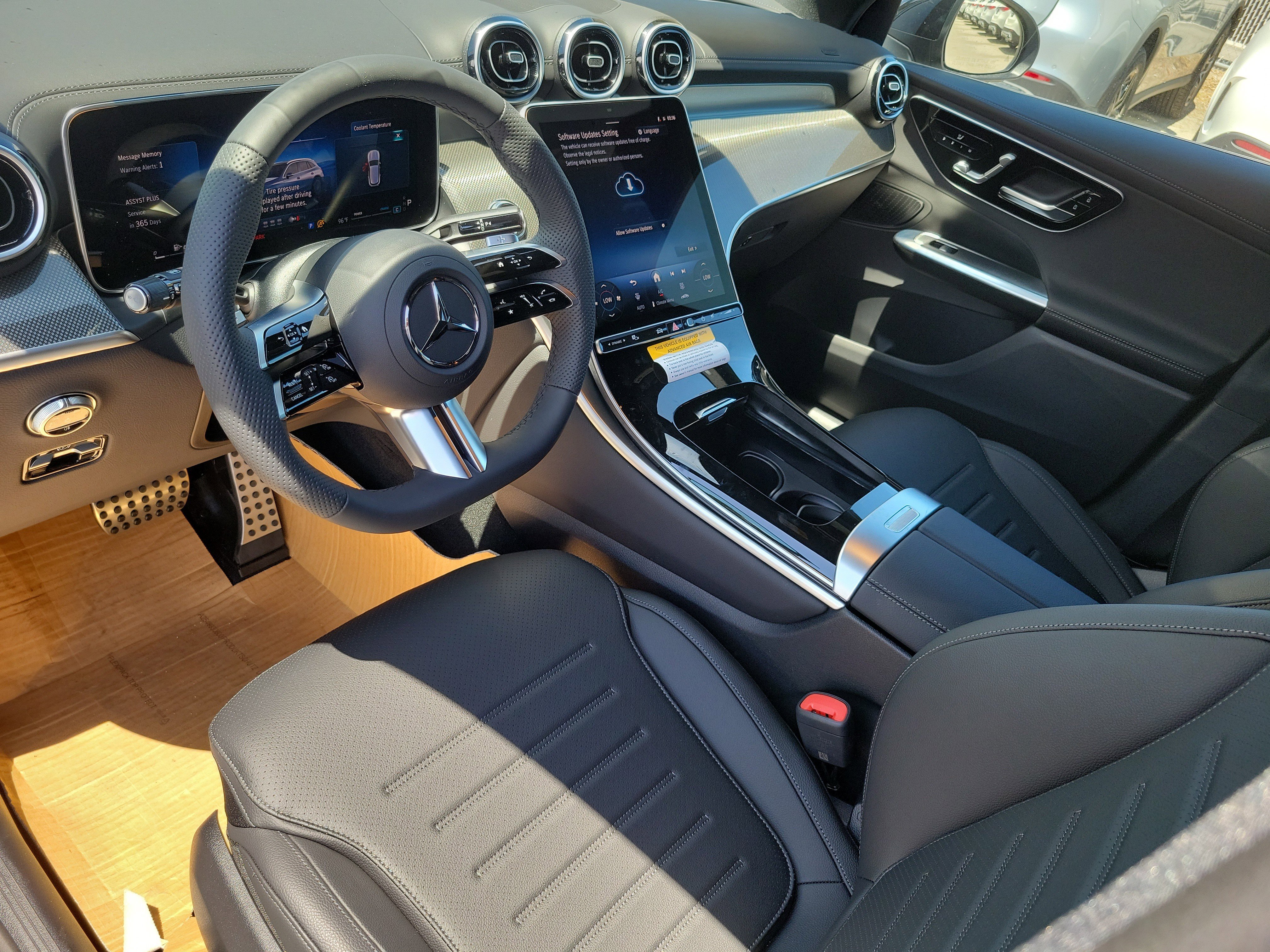 New 2026 MANUFAKTUR Alpine Grey Mercedes-Benz GLC 300 image 45
