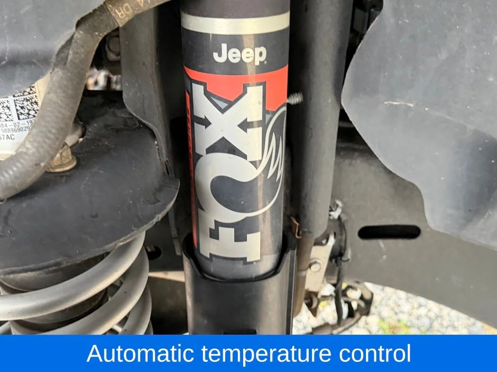 Used 2021 Gray Jeep Mojave image 15