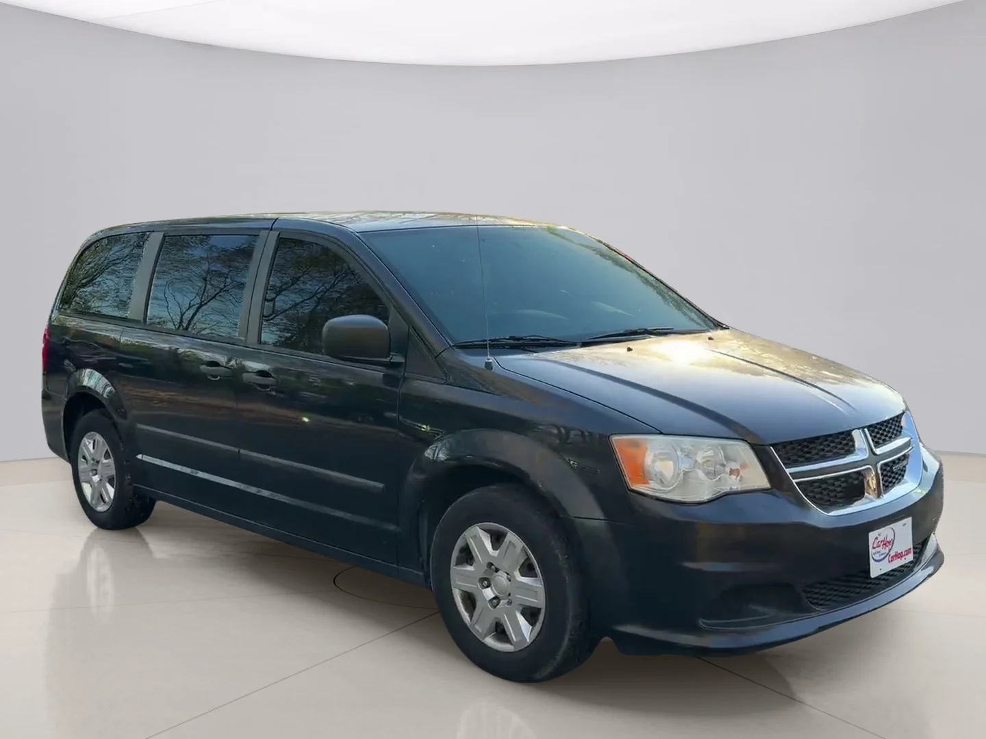 Used 2013 Black Dodge SE image 7