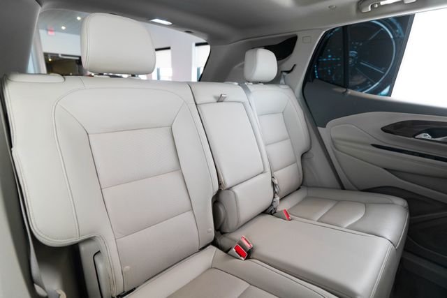 Used 2019 White GMC Denali image 37