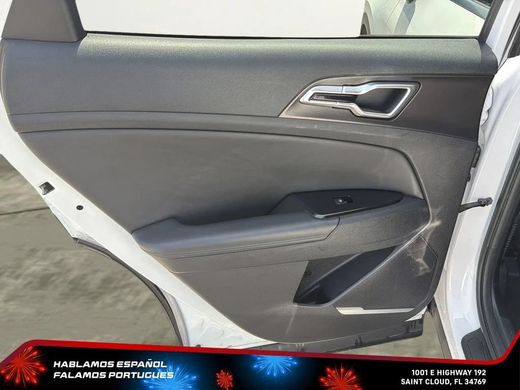 Used 2023 White Kia EX image 22