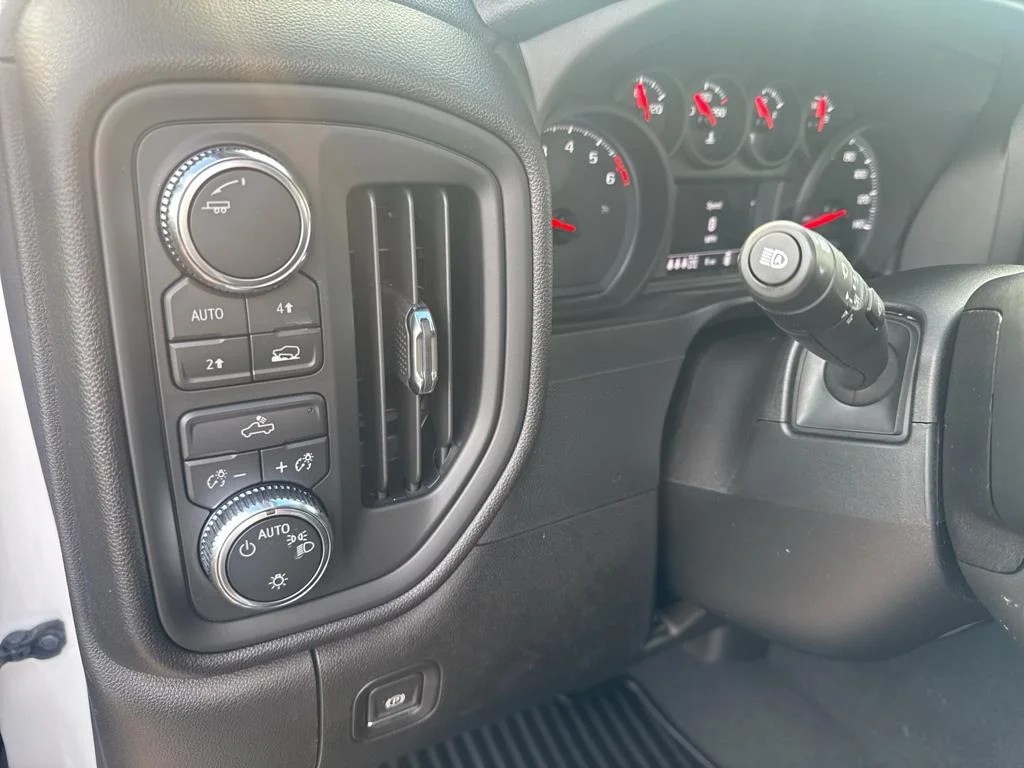 New 2026 Summit White GMC Pro image 20