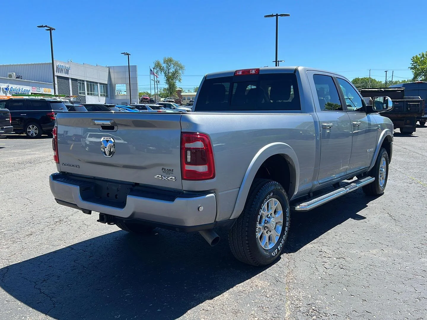 Used 2022 Billet Silver Metallic Clearcoat Ram Laramie image 20
