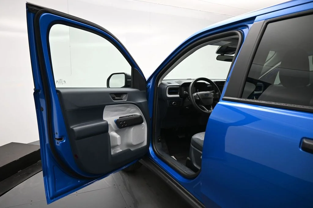 New 2026 Velocity Blue Ford XLT image 8