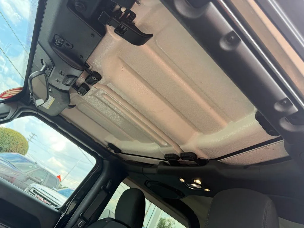 Used 2020 Black Jeep Sport image 28