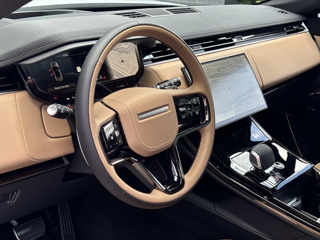 New 2026 Fuji White Land Rover Dynamic SE image 22