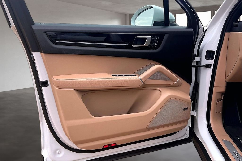 Used 2023 White Porsche Platinum Edition image 17