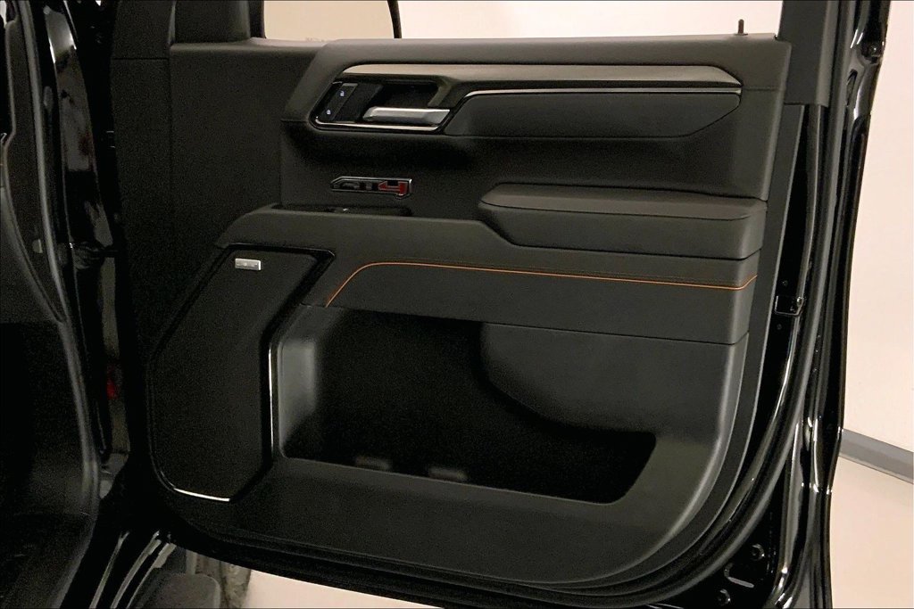 Used 2026 Onyx Black GMC AT4 image 25