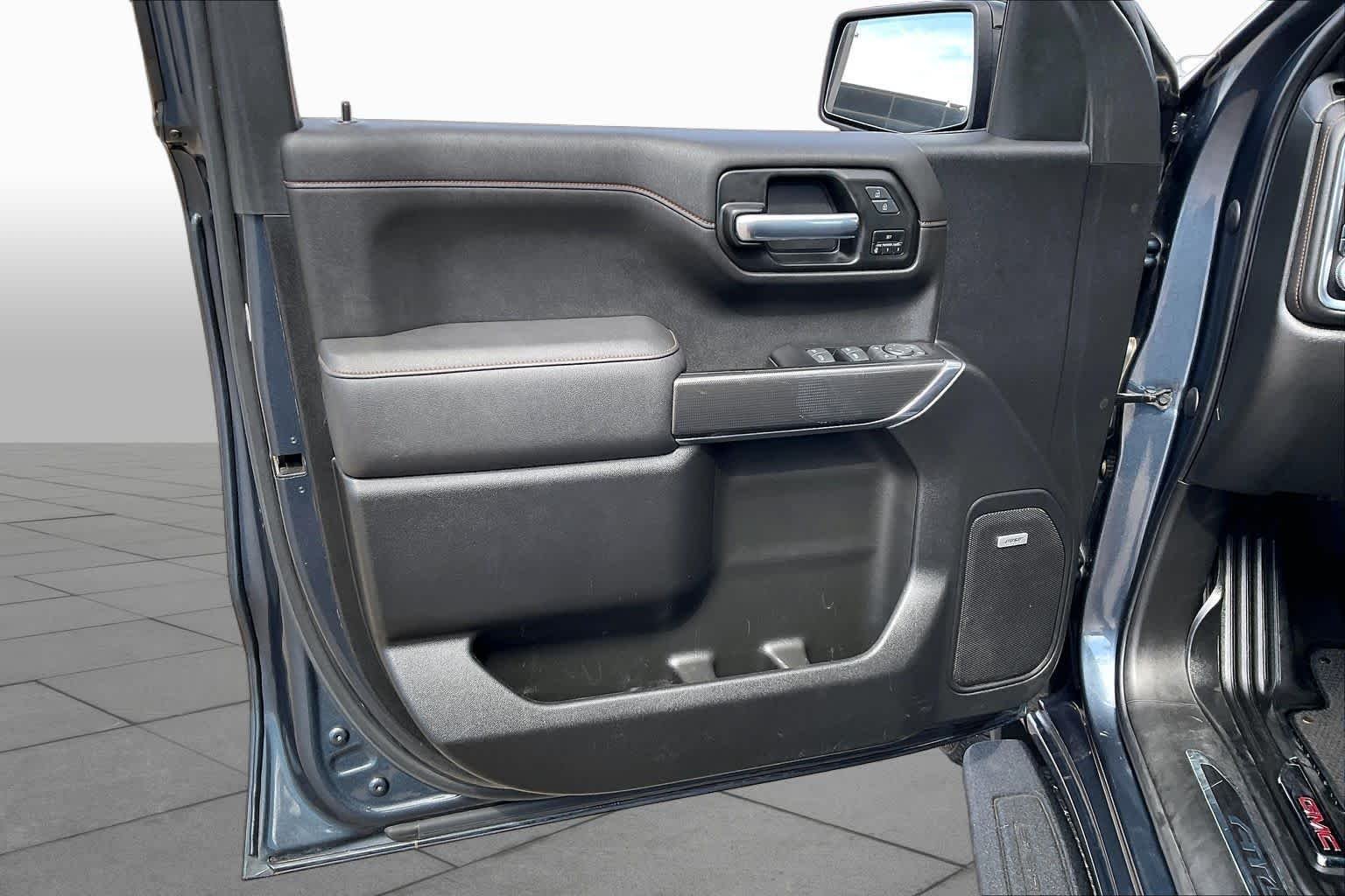 Used 2022 Dark Sky Metallic GMC AT4 image 18