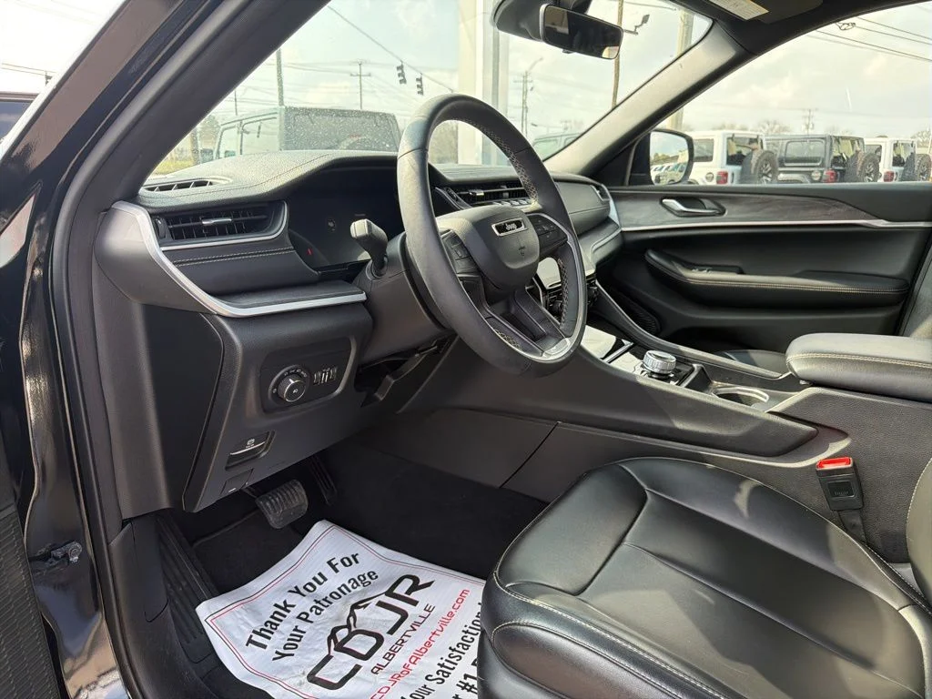 Used 2025 Black Jeep Limited image 21