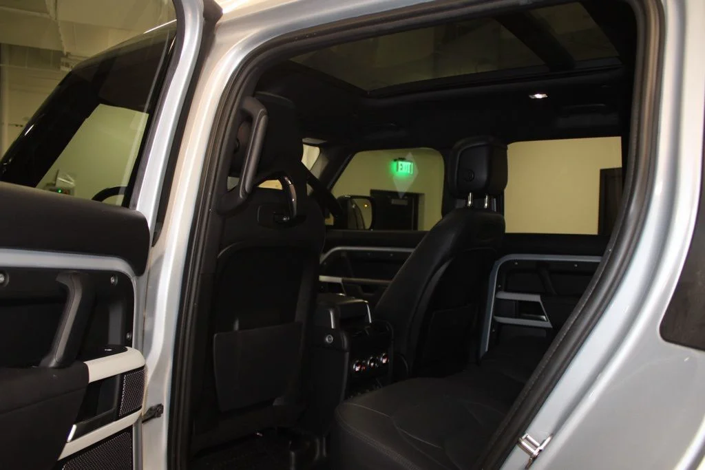 Used 2022 Silver Land Rover XS Edition image 37