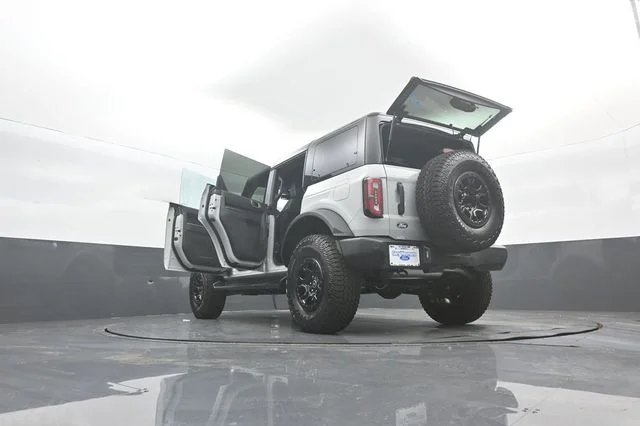 New 2026 Avalanche Gray Ford Outer Banks® image 41