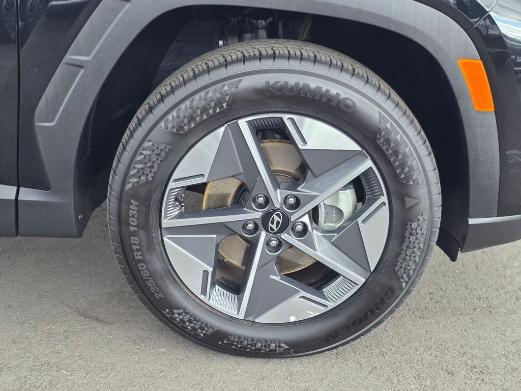 Certified Used 2025 Black Hyundai SEL image 8