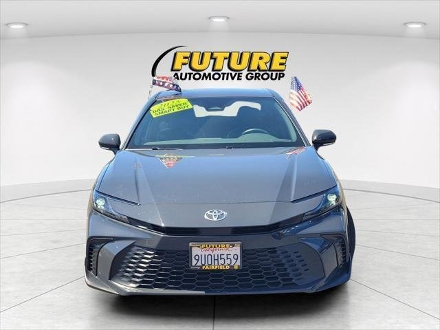 Used 2025 Gray Toyota SE image 3