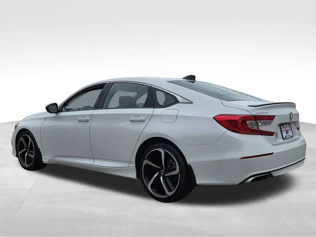 Used 2022  Honda Sport image 8