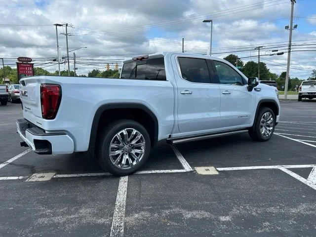 2026 GMC Sierra 1500 Denali - Photo 4