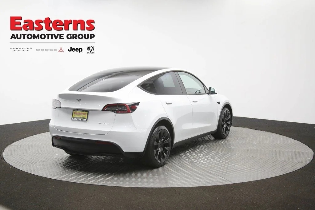 Used 2022 White Tesla Long Range image 35