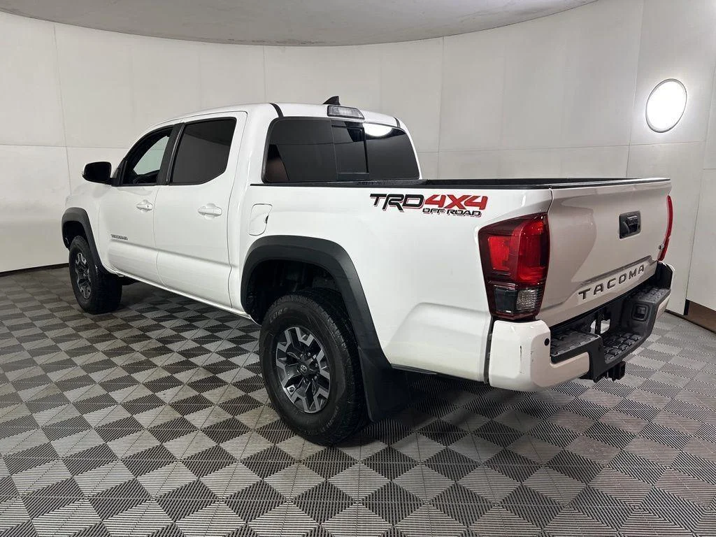 Used 2019 Super White Toyota TRD Off-Road image 14