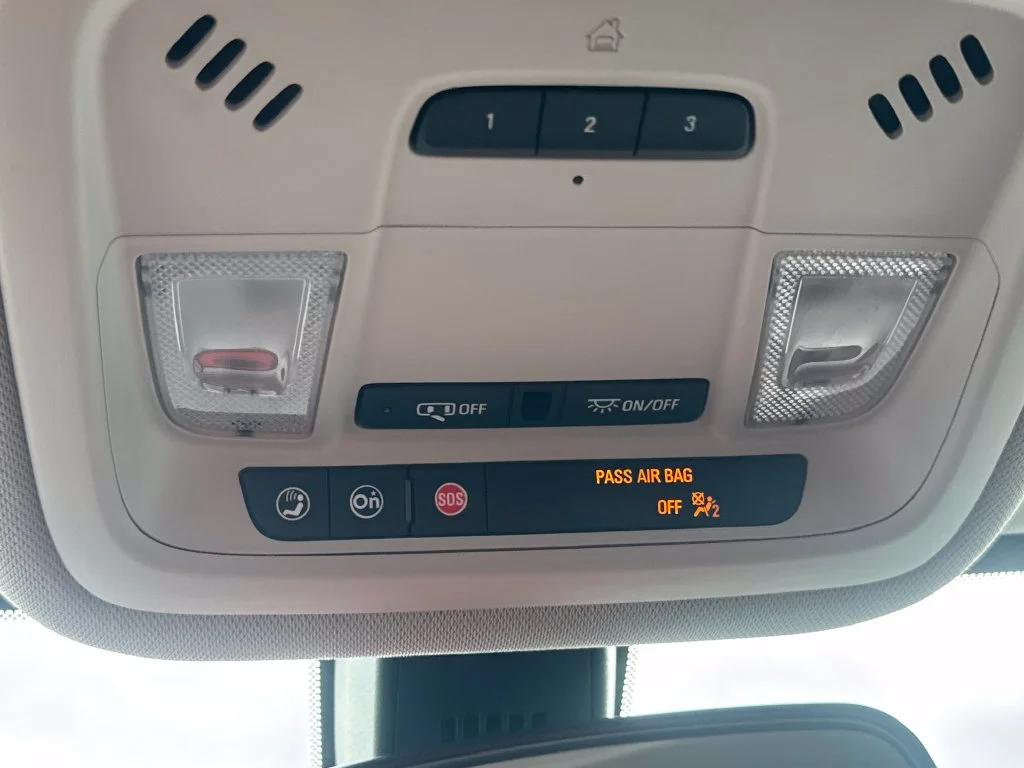 Used 2020 Gray Chevrolet 3LT image 32